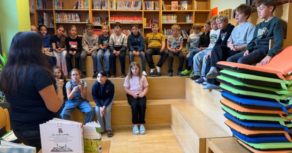 Besuch in der Schulbibliothek 2